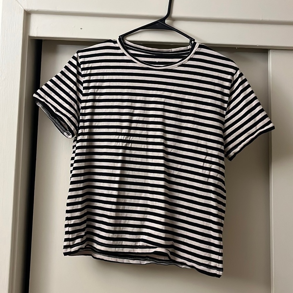 Everlane white and black striped tee